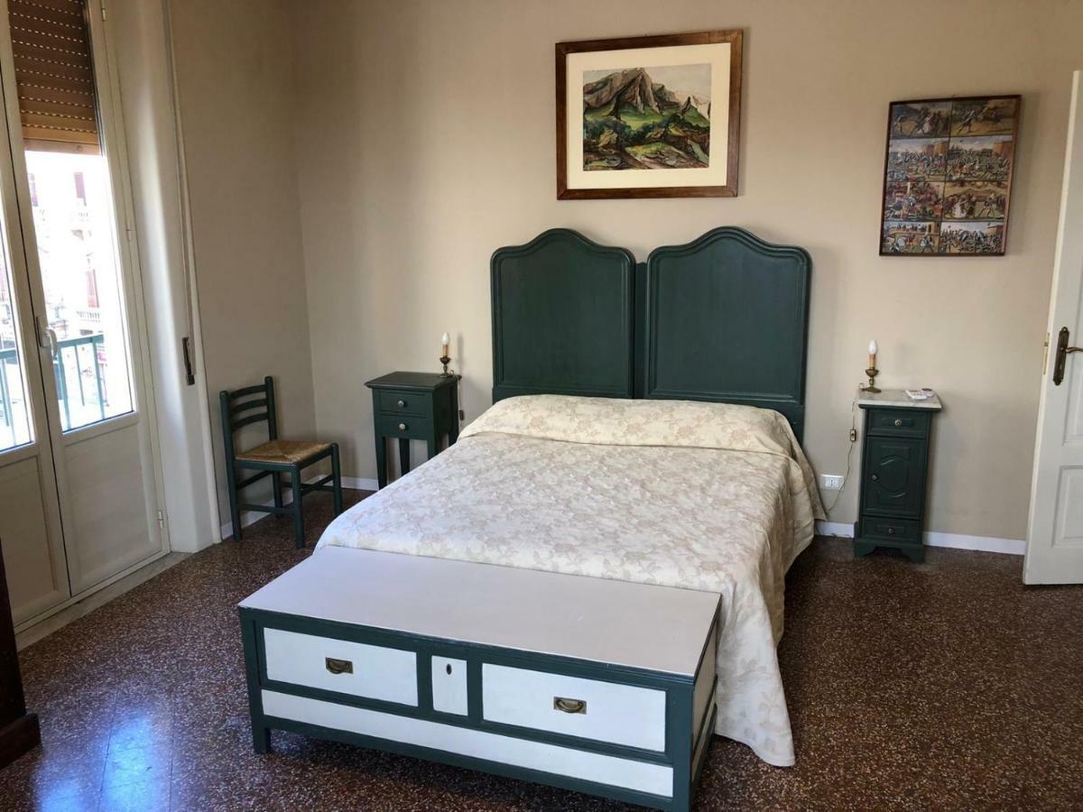 Al Teatro Biondo Guest House Palermo Buitenkant foto